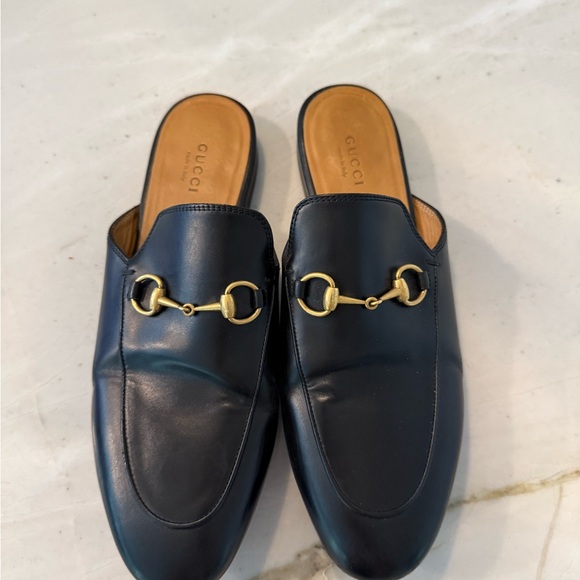 Gucci Black Leather Loafers with Gold Hardware - Picture 1 of 4